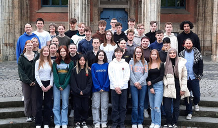 Gruppenfoto der Teilnehmer and Bundeswettbewerb Fremdsprachen